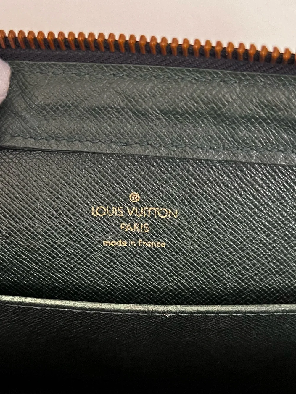 Louis Vuitton Taiga Epicea Green Cosmetic Accessory Travel Wristlet Clutch 1995
